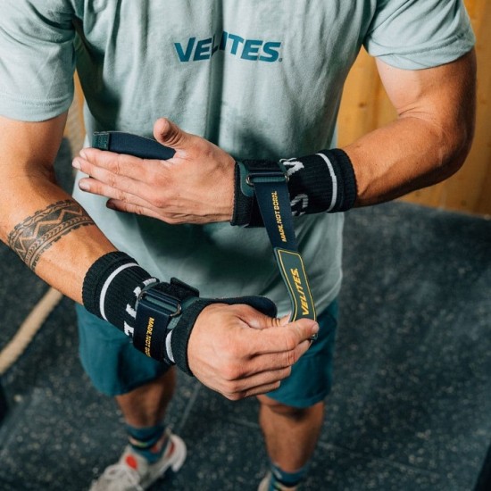 
                                        Quad Ultra Hand Grips VELITES  No Chalk No holes Dark green